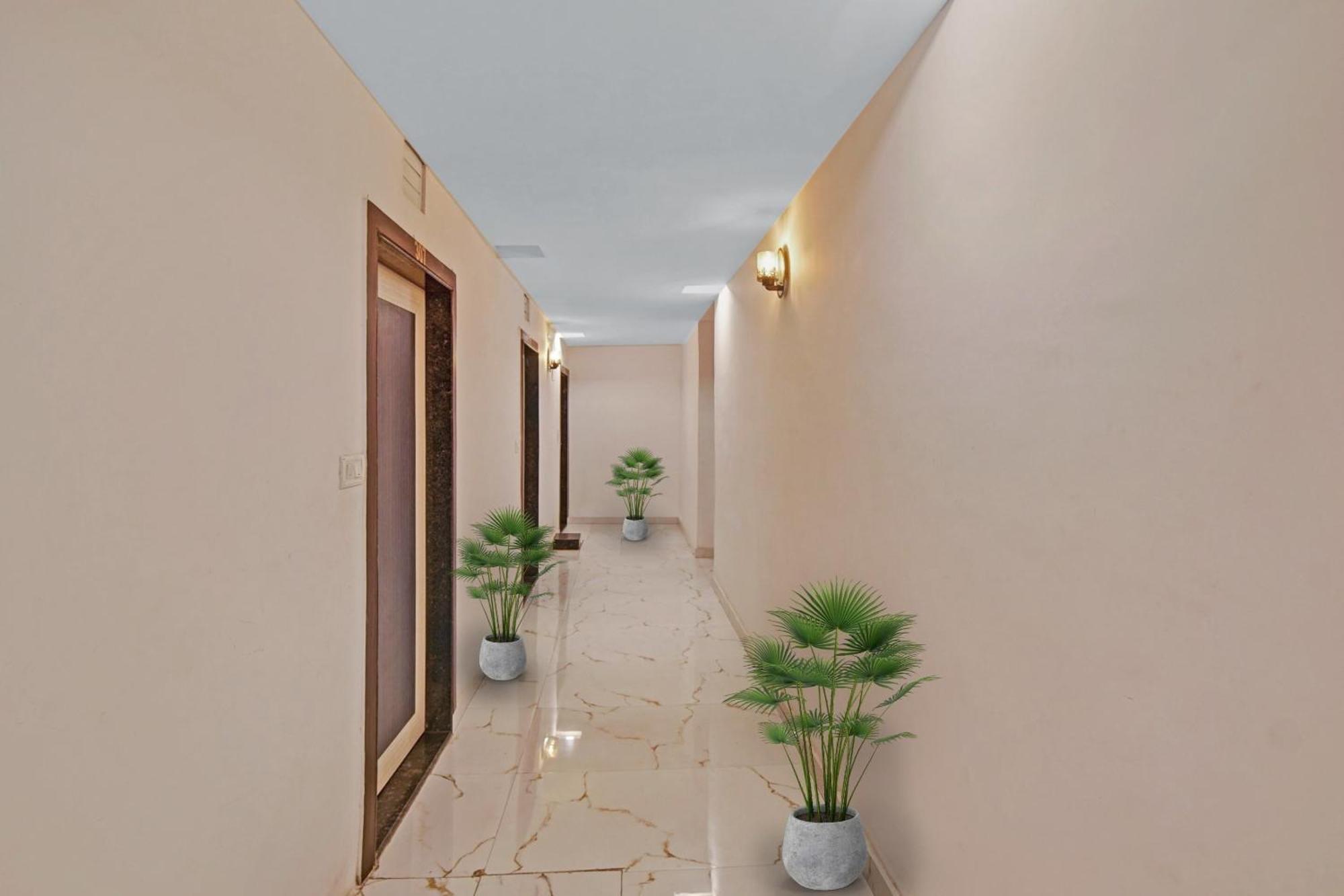 Hotel O Sandeep Raipur  Bagian luar foto