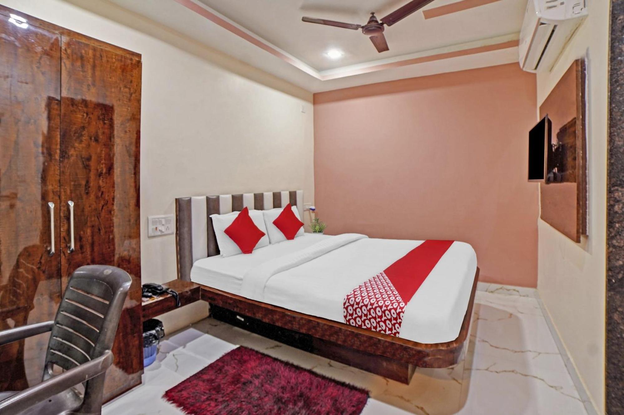 Hotel O Sandeep Raipur  Bagian luar foto