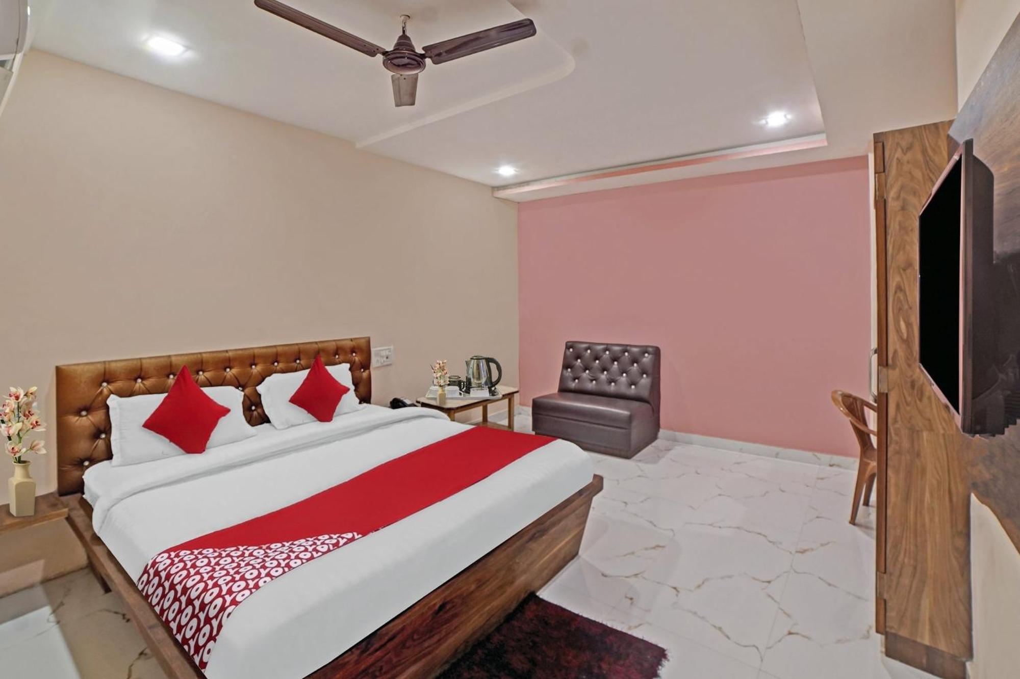 Hotel O Sandeep Raipur  Bagian luar foto