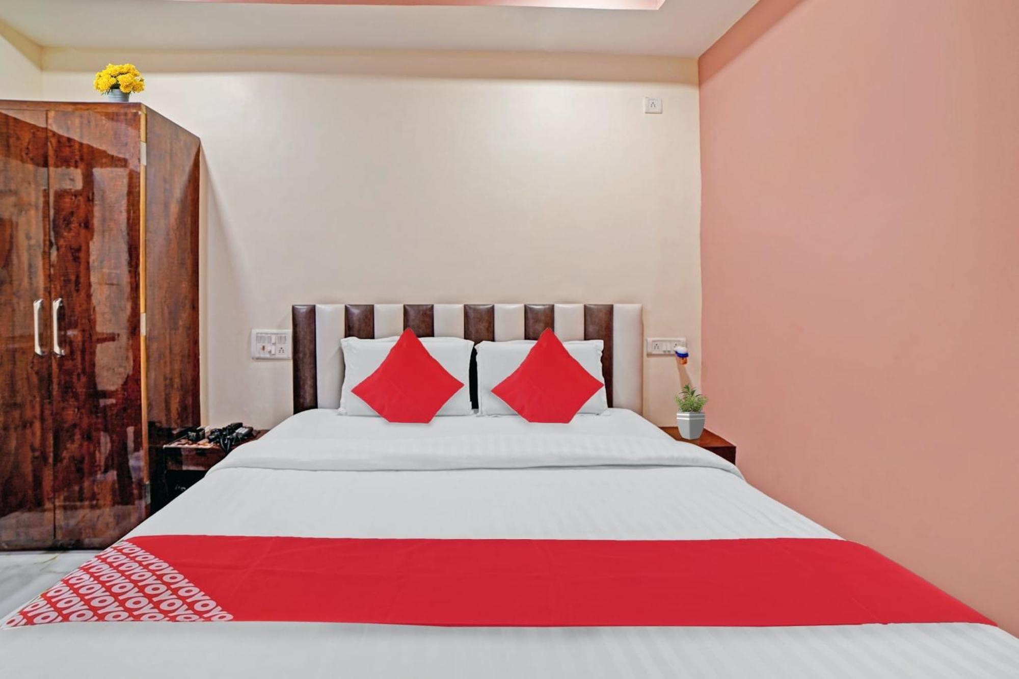 Hotel O Sandeep Raipur  Bagian luar foto